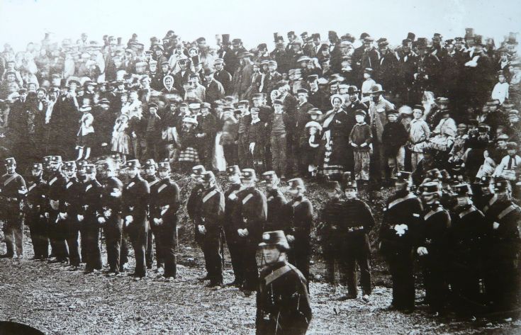 Victorian crowd