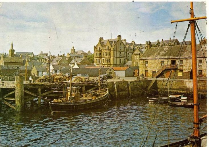 Old postcard of Stromness dated 1976