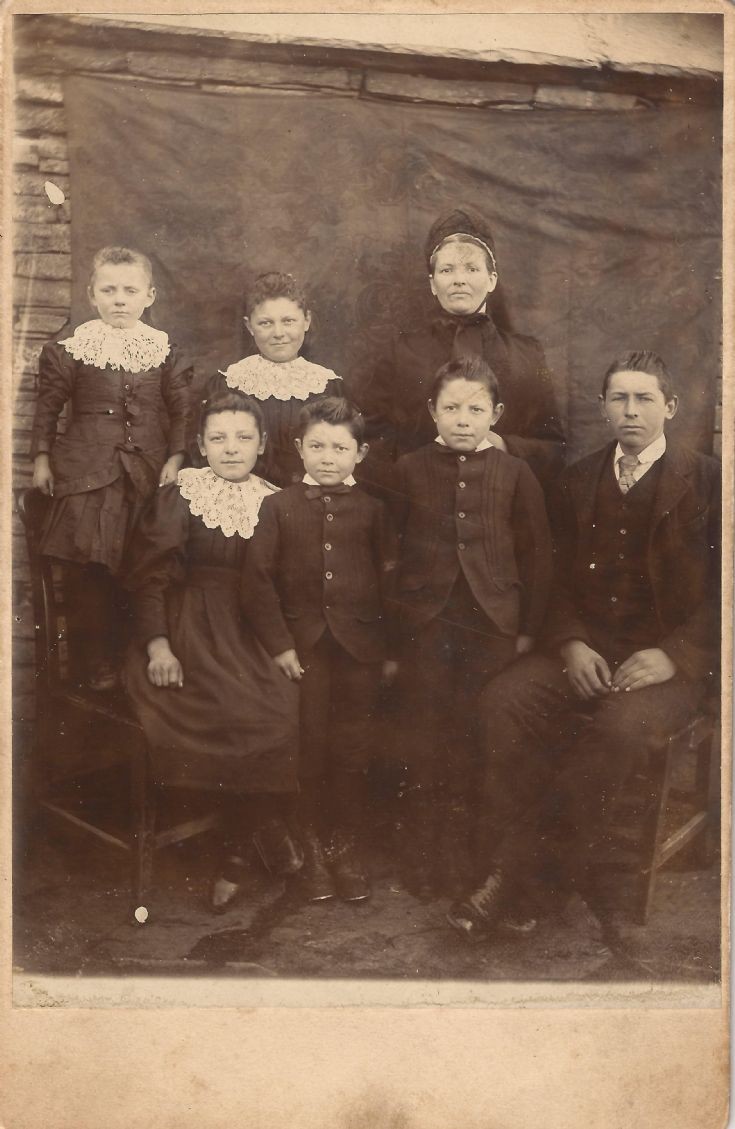 Robertson Family from Myre in Longhope