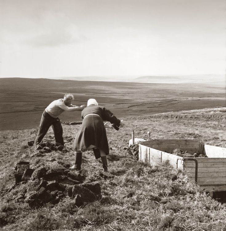 Carting peats in the Birsay hill