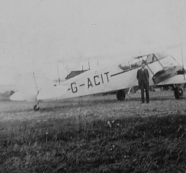 De Haviland Dragon? at Wideford Airfield