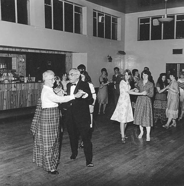 Dance classes in the Albert