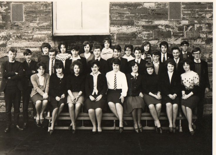 Kirlwall Grammar School - Class 4AL - 1965 