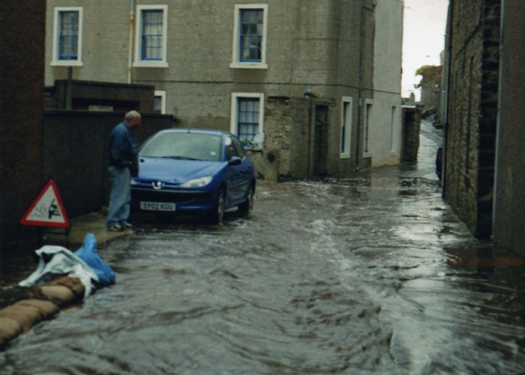 Flooding at South End, Stromness 2004   3