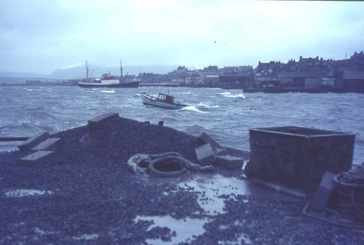 POLE STAR - STROMNESS HARBOUR