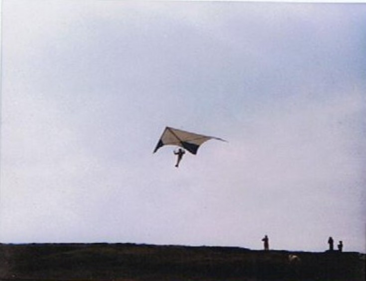 Hang gliding on Wideford Hill