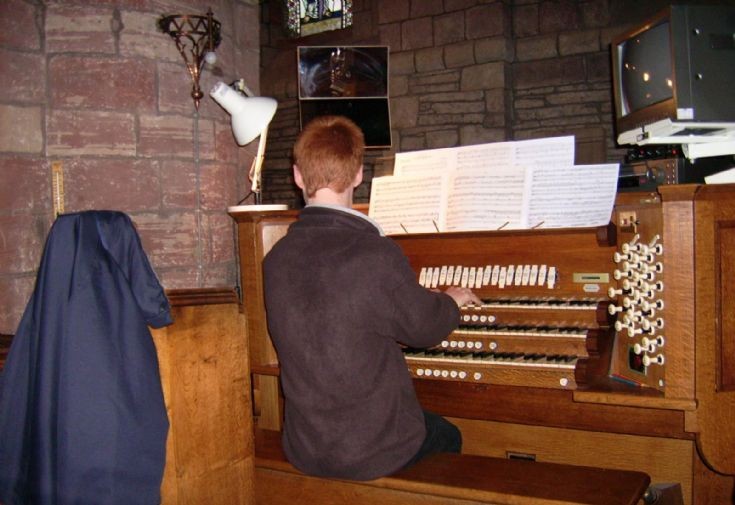 Cathedral organ console