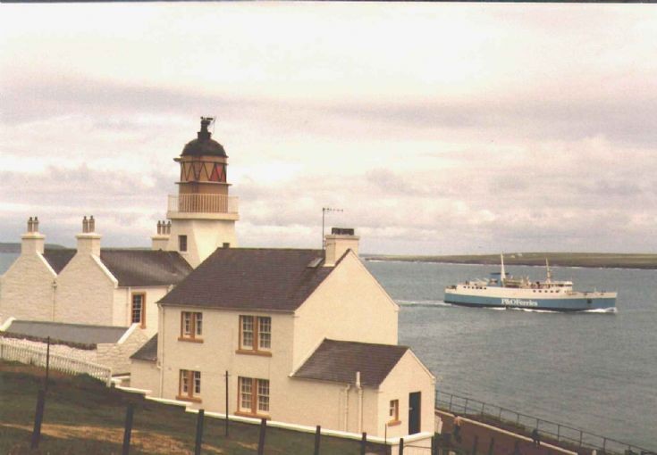The Stromness ferry entering Scrabster 