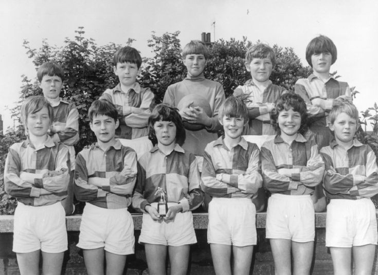 7 Einar football team 1971