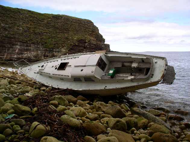 Stricken yacht, Deerness (2 of 2)