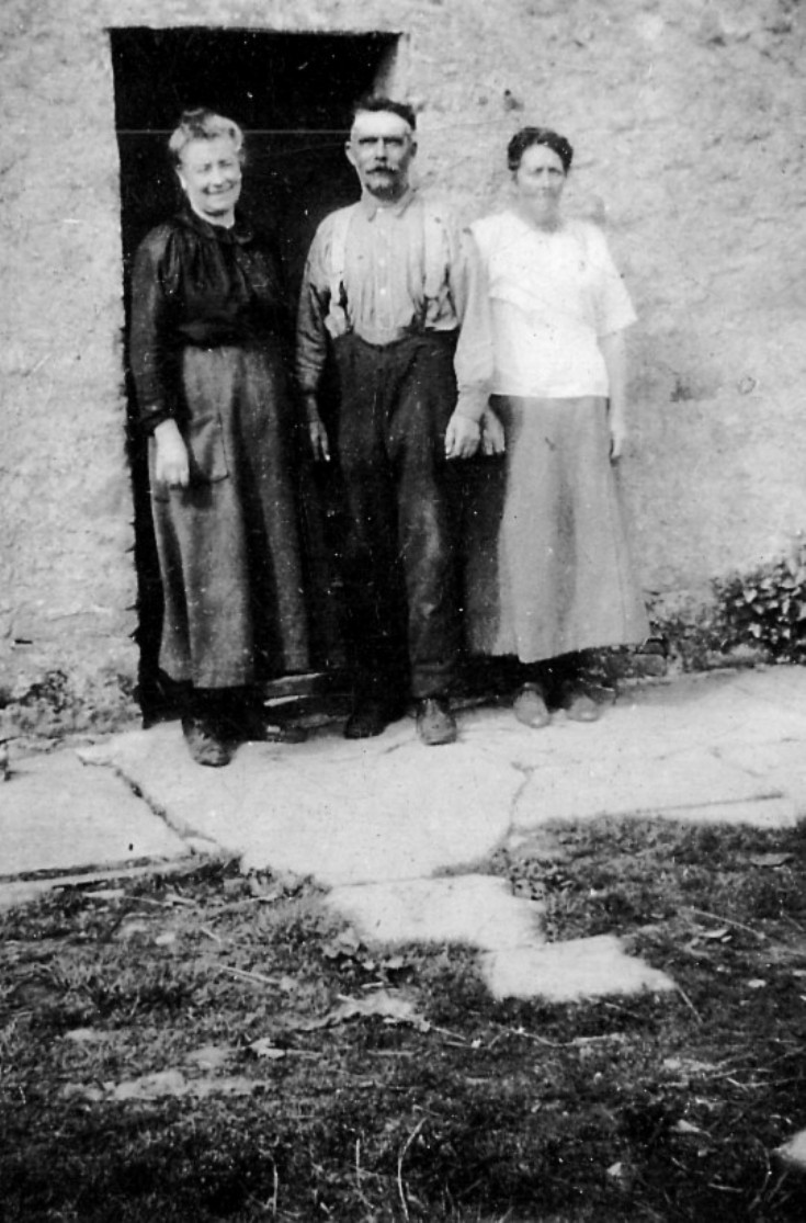 Bessie and John Tennant and Granny Shackelton