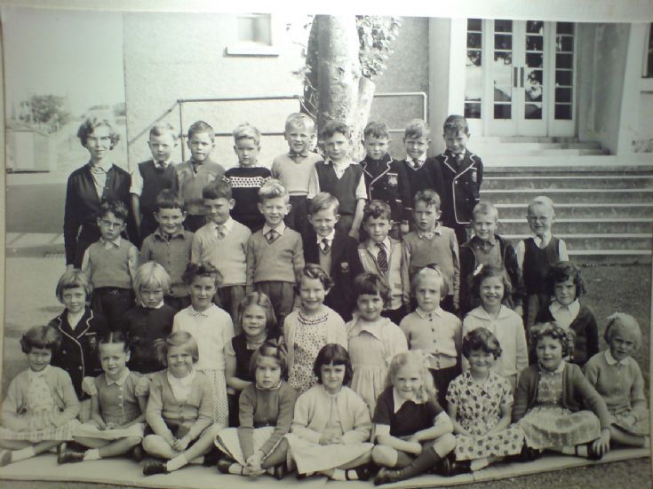 Papdale infant's Primary One class.