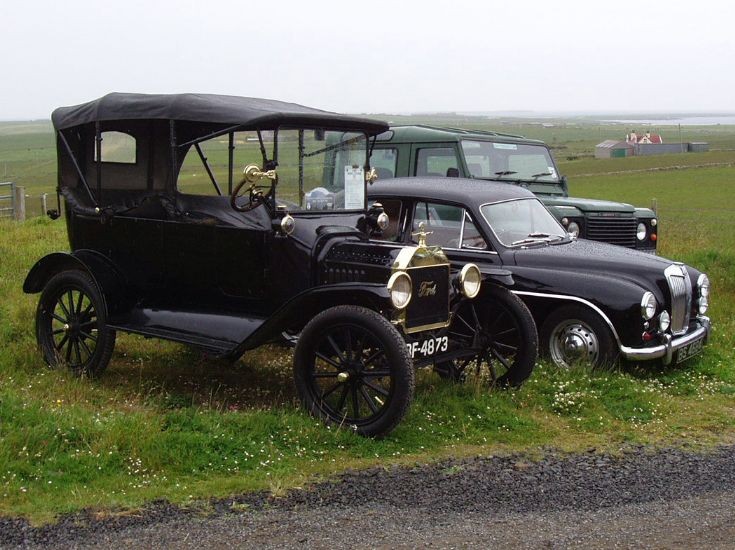 Vintage Cars on Stronsay 3/4