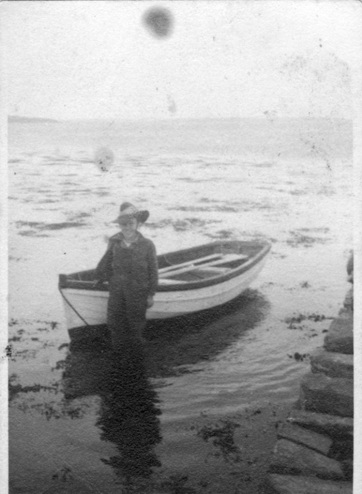 Ian Wilson (Bulwark) and Walter Ross's dinghy