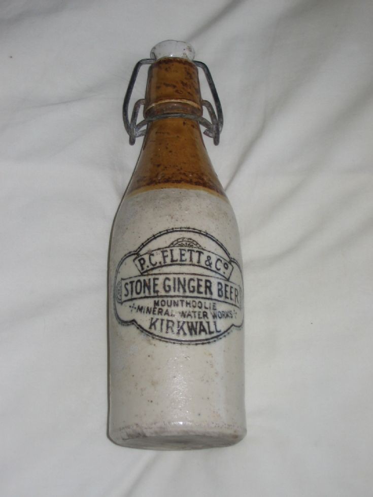PC Flett and Co Stone Ginger Beer