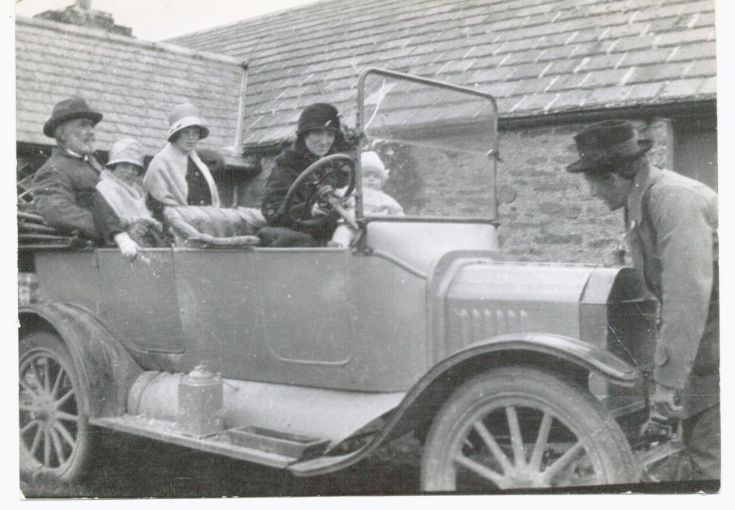1915 Model T Ford  at Millbrae St Andrews