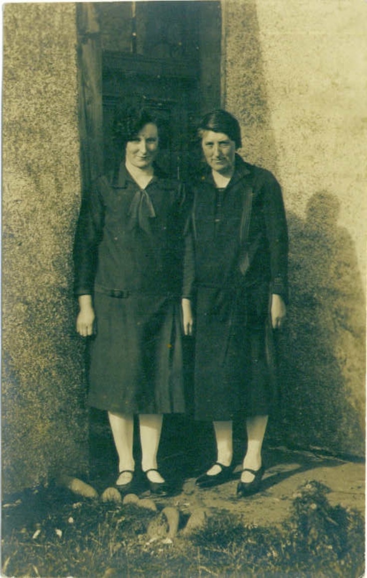 Bessie Meil and Lizzie Tulloch. at Scar
