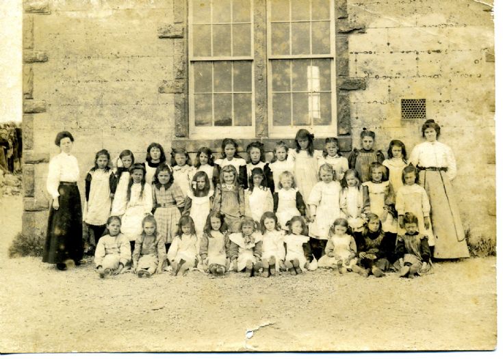 Deerness School -  Girls Class 1910's