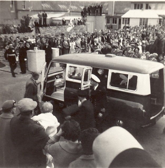 Queen's visit to Westray - 1960 - photo no 1