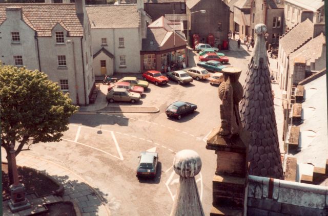 Town Hall to foot of Palace Road