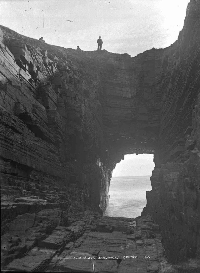 The Hole of Rowe, Skaill Bay, Sandwick