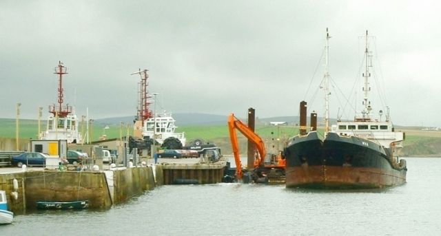 Dredging at Scapa Pier