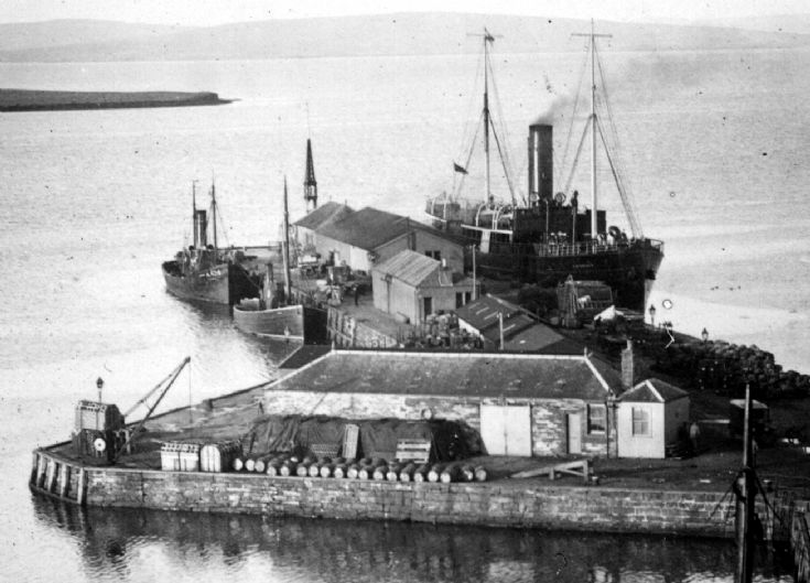 Kirkwall pier 1920