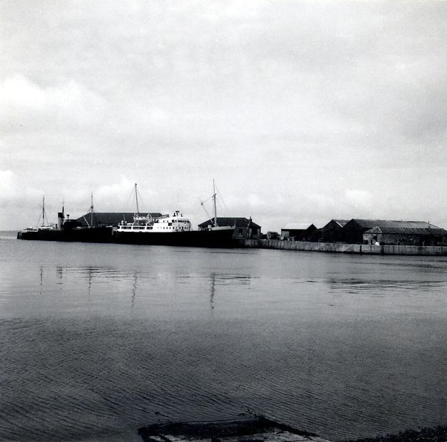 SS Earl Thorfinn and MV Orcadia