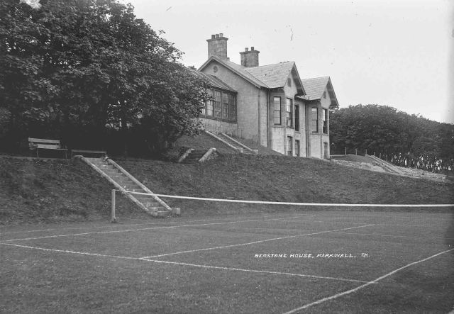 Berstane House tennis court